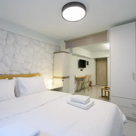 Apartment Fully Renovated Underground Flat In Pagrati