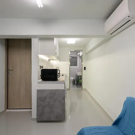 Fully Renovated Underground Flat In Pagrati * Athens
