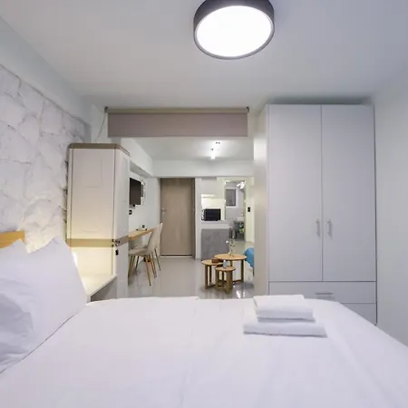 Fully Renovated Underground Flat In Pagrati Apartment Athens